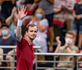 开云体育视频直播-联合杯力克年终总决赛，梅德韦杰夫统治全场