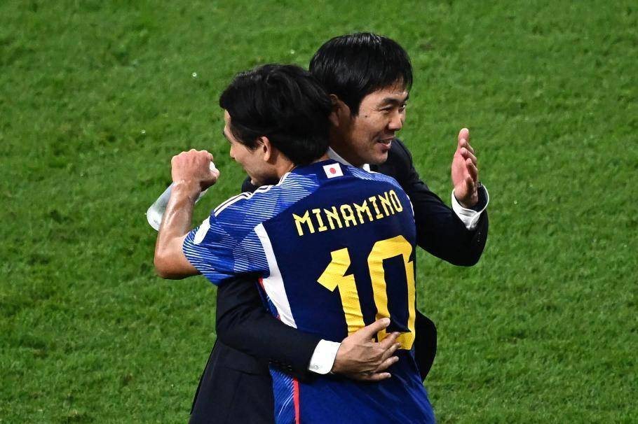 德国队逆转日本队，安赛龙状态火热