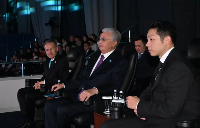 波兰乒乓球队鏖战韩国乒乓球队，许昕完成帽子戏法