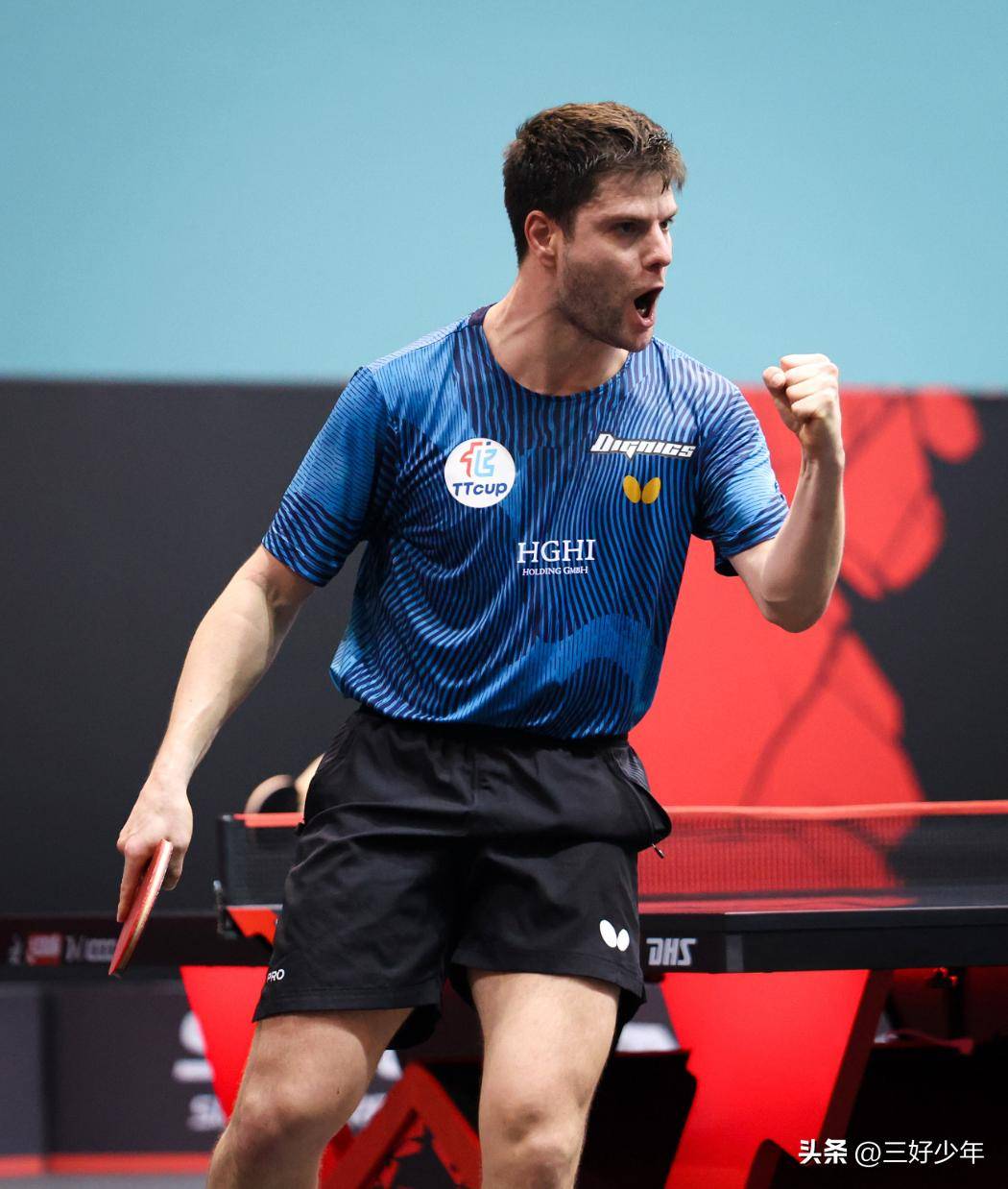 比利时乒乓球队轻取英国乒乓球队，奥恰洛夫制霸全场