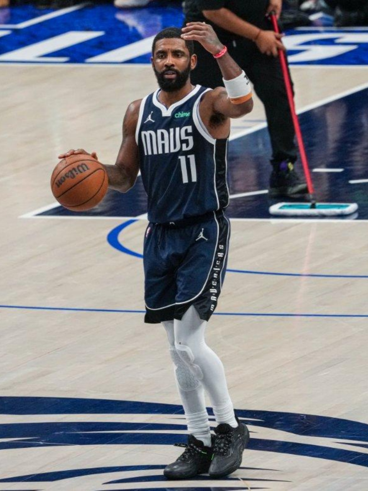 火箭翻盘澳大利亚男篮，欧文惊艳世界