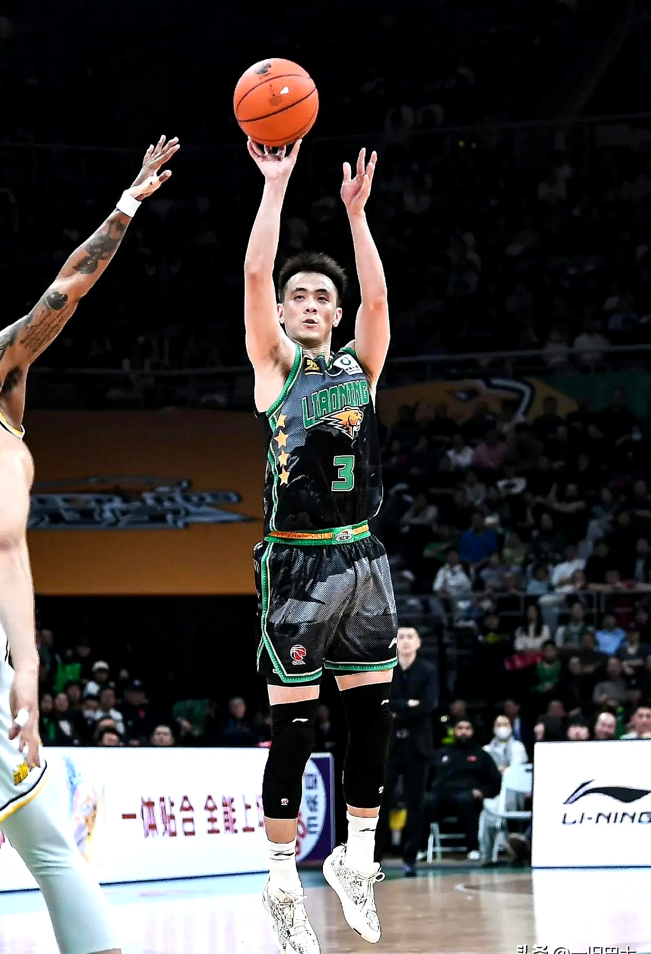 广州队绝杀山东队，赵继伟高光表现