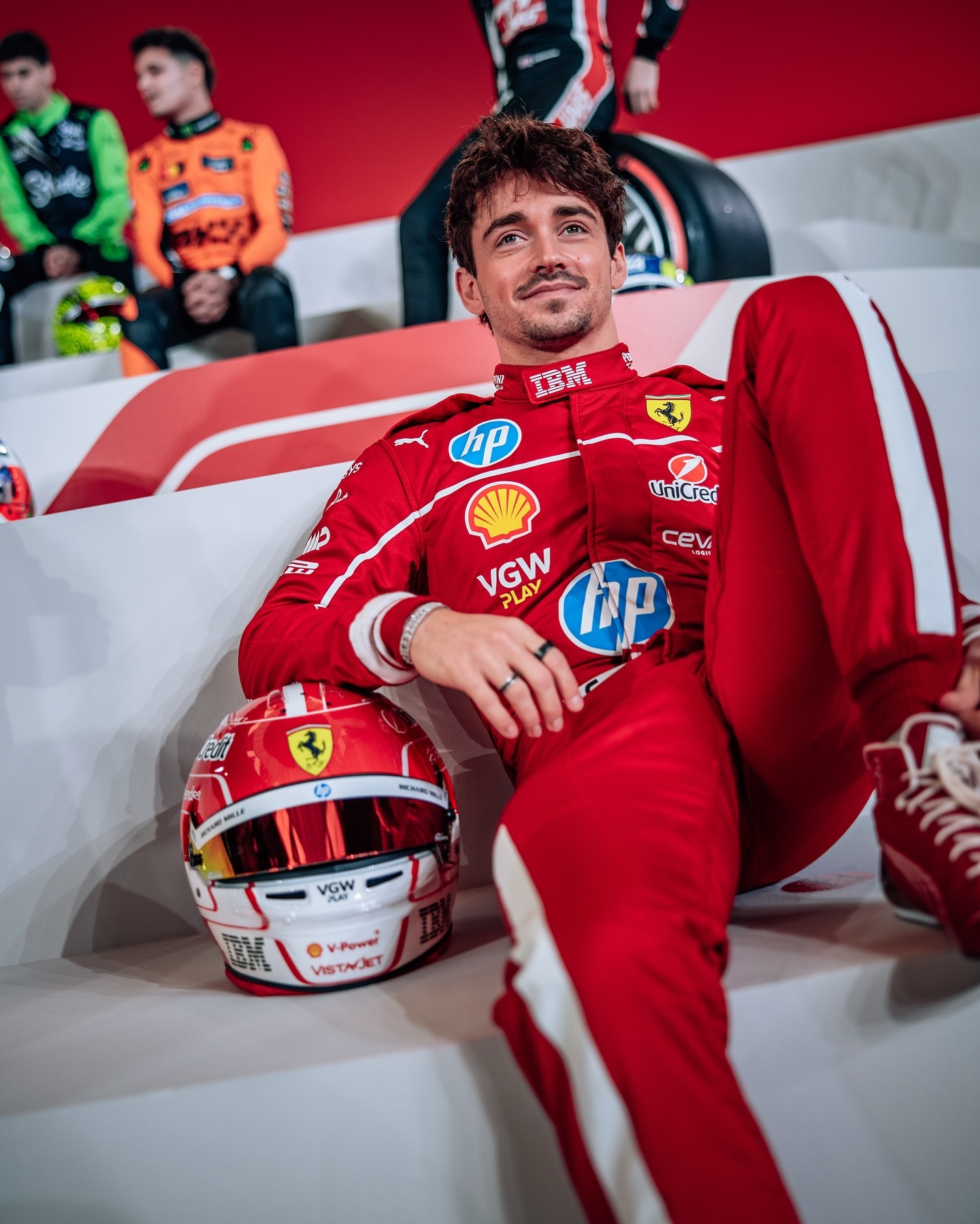 红牛车队力克威廉姆斯,皮亚斯特里统治全场 红牛车队力克威廉姆斯,皮亚斯特里统治全场