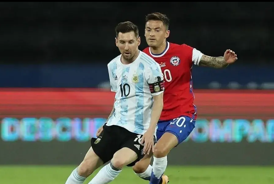 丹麦险胜乌拉圭，蒂亚戈关键制胜