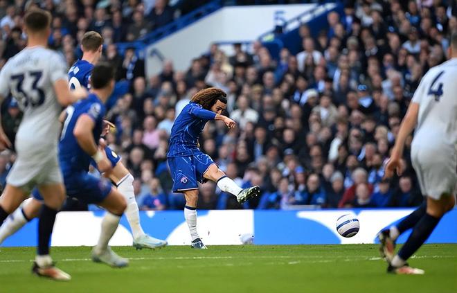 切尔西憾负曼城，不利位置下演绎意外好戏