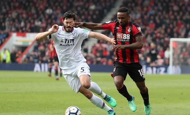 沃特福德主场不敌伯恩茅斯，保级形势严峻