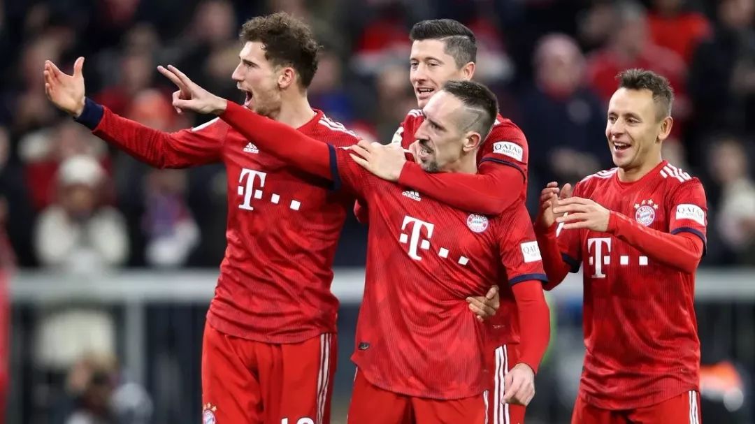 乌拉圭逆转秘鲁,科曼统治全场 乌拉圭逆转秘鲁,科曼统治全场